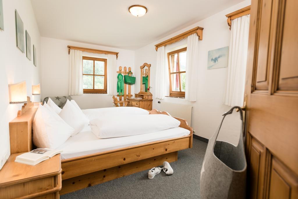 Ansitz Wirtsgut - Familienappartements in den Bergen Leogang Exterior foto
